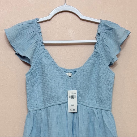 HOLLISTER Flutter Sleeve Smocked Skort Dress - Picture 4 of 6